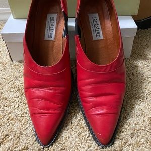 Red low heeled shoe booties